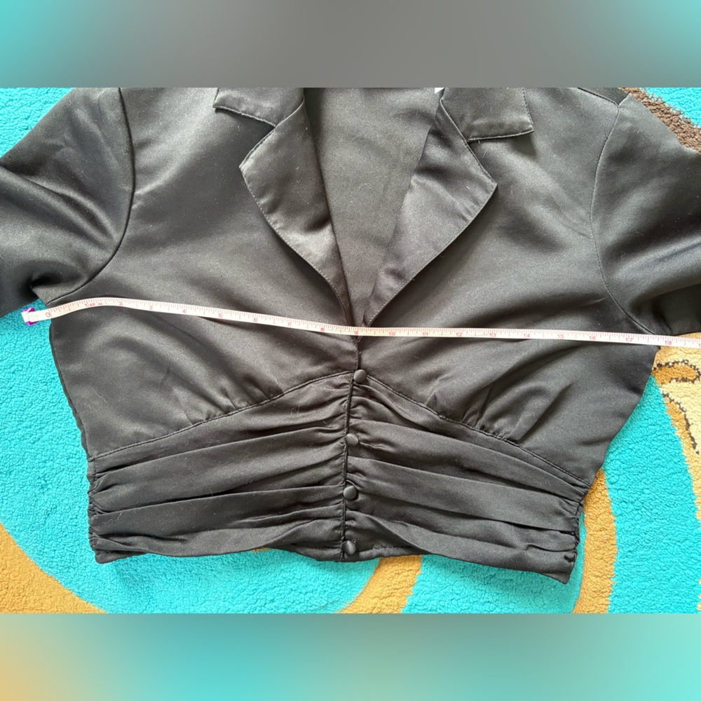 ASOS Reclaimed Vintage Black Ruched Cropped Top - Picture 4 of 7